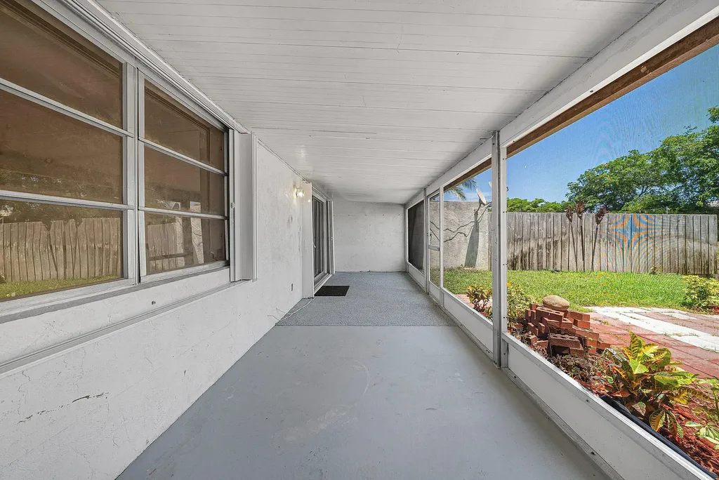 1440 SW 28th Avenue Boynton Beach FL 33426