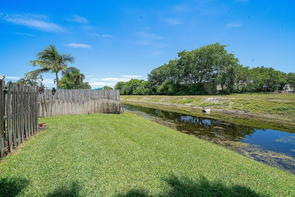 1440 SW 28th Avenue Boynton Beach FL 33426