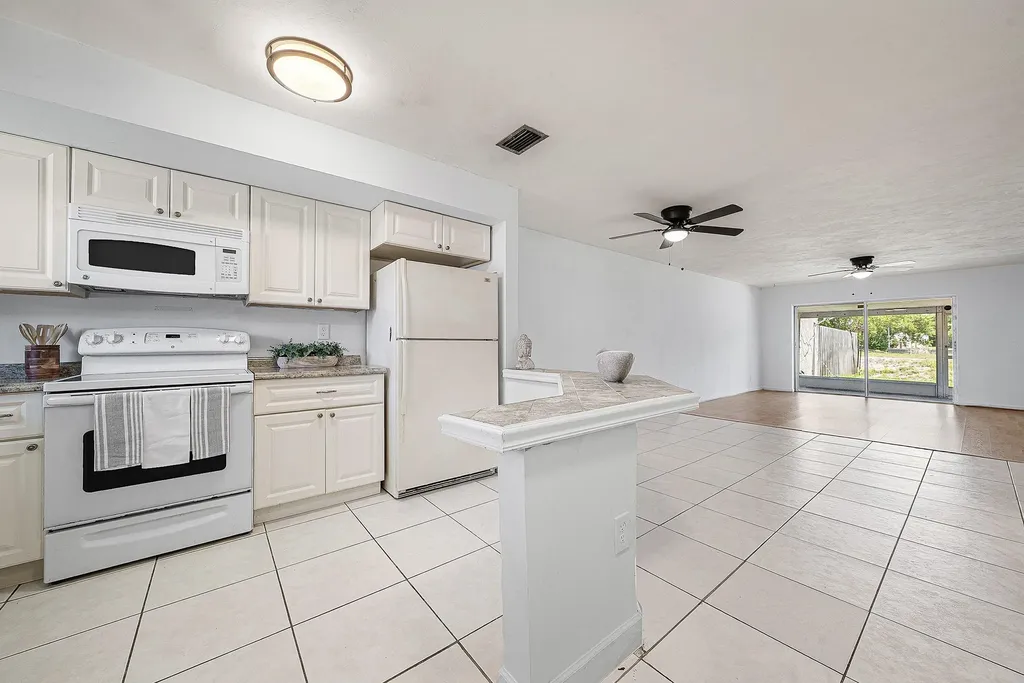 1440 SW 28th Avenue Boynton Beach FL 33426