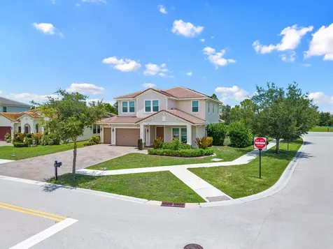 984 Sterling Pine Place Loxahatchee FL 33470