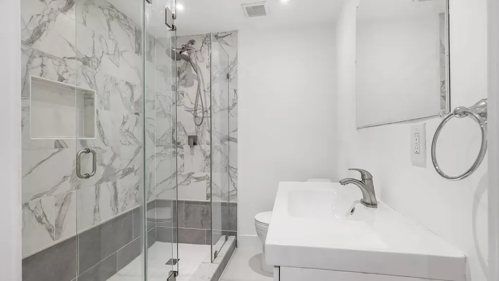 218 Glouchester Street Boca Raton FL 33487