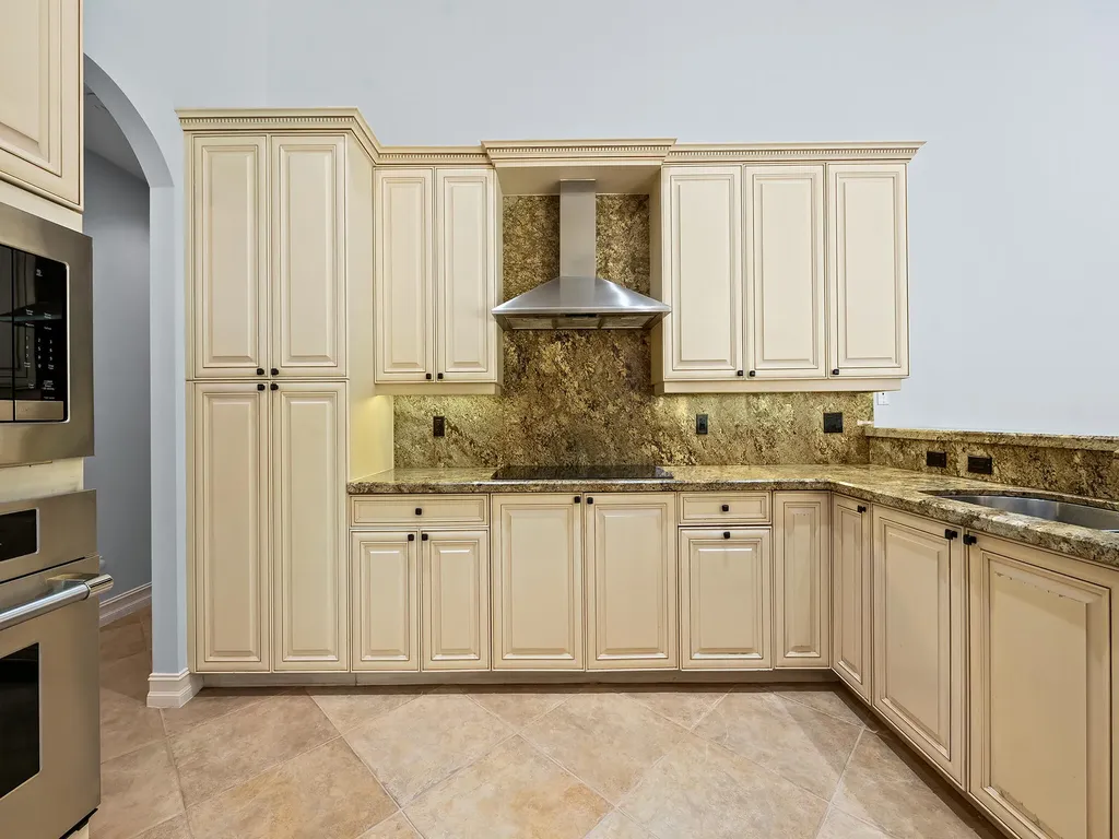 10800 Blue Palm Street Plantation FL 33324