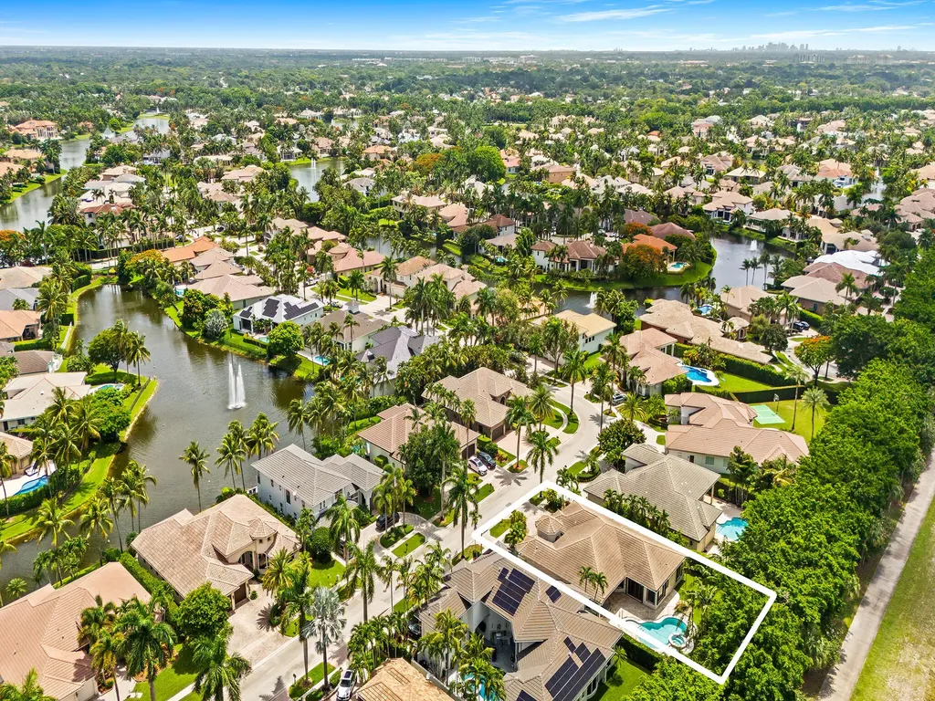 10800 Blue Palm Street Plantation FL 33324