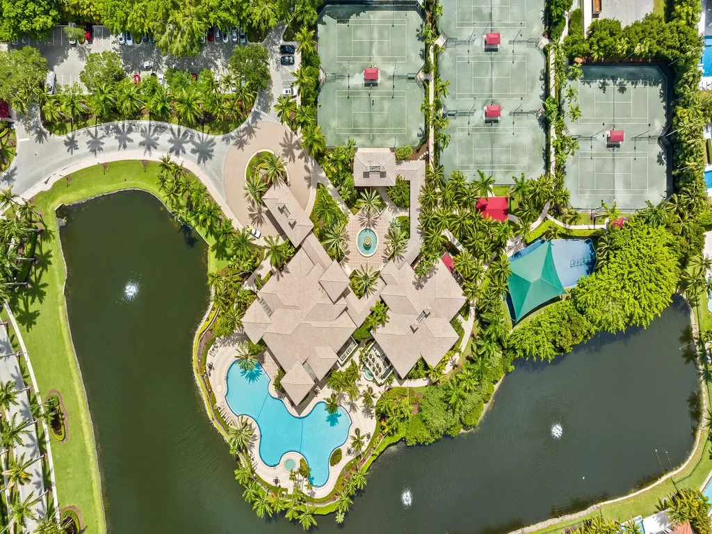 10800 Blue Palm Street Plantation FL 33324
