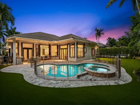 10800 Blue Palm Street Plantation FL 33324