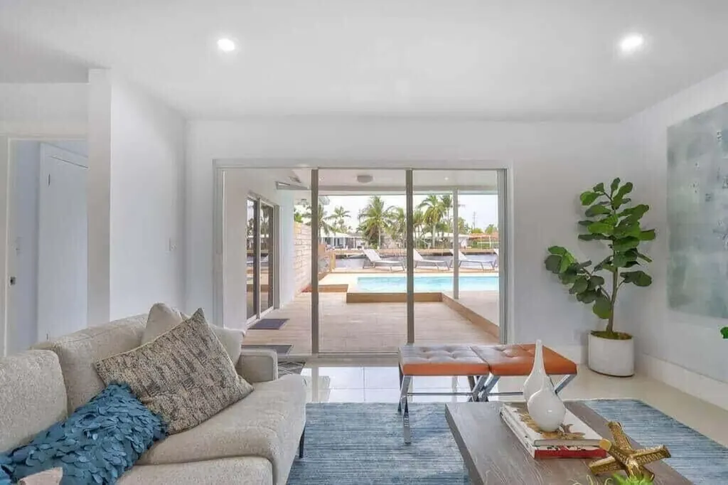 1631 Poinsettia Drive Fort Lauderdale FL 33305
