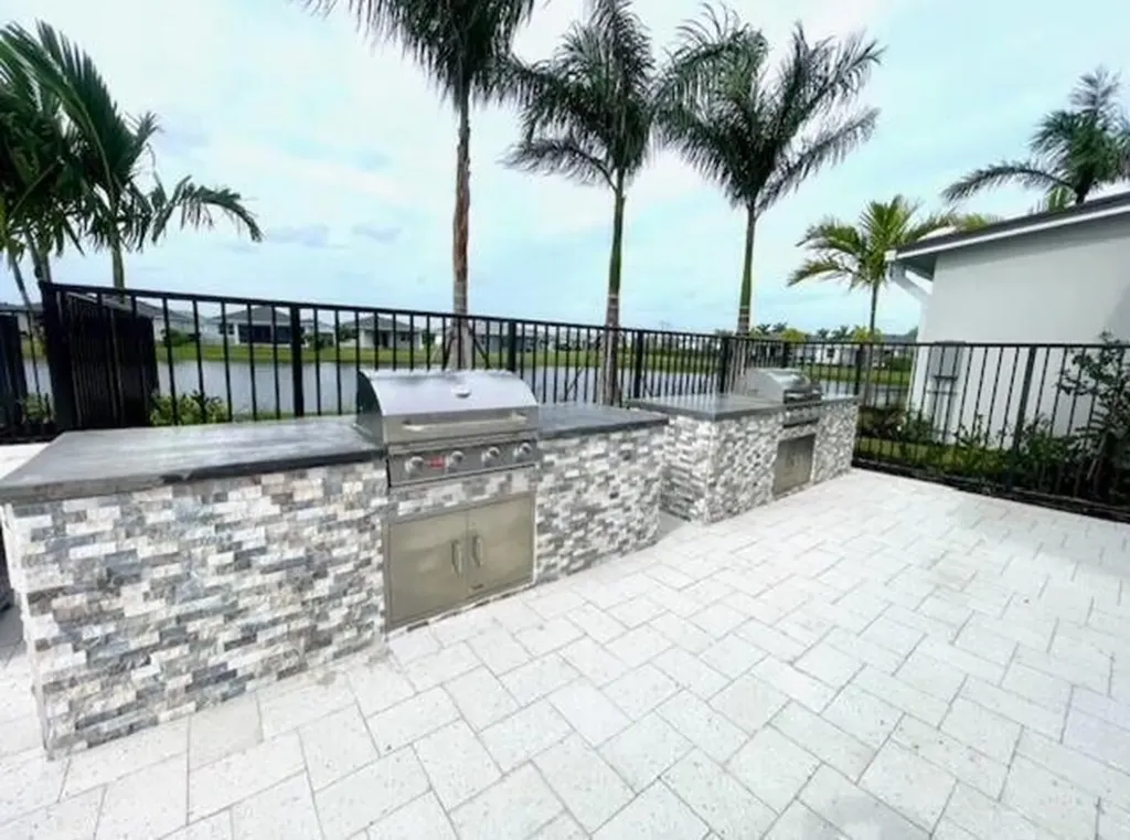 14043 SW Thorens Drive Port St Lucie FL 34987