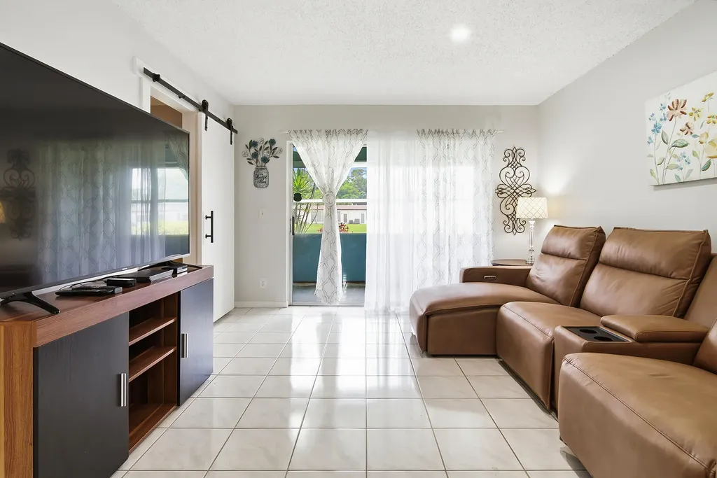 232 Lake Meryl Drive West Palm Beach FL 33411