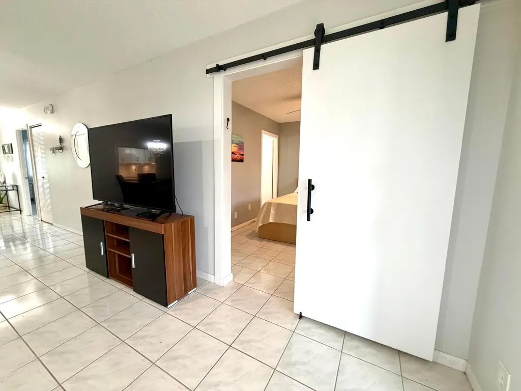 232 Lake Meryl Drive West Palm Beach FL 33411