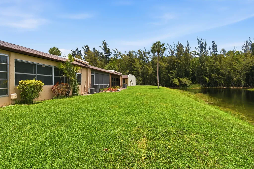 232 Lake Meryl Drive West Palm Beach FL 33411