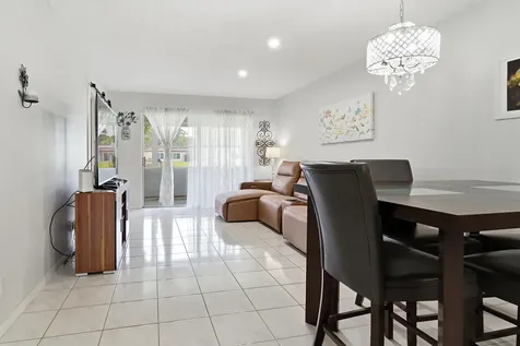 232 Lake Meryl Drive West Palm Beach FL 33411