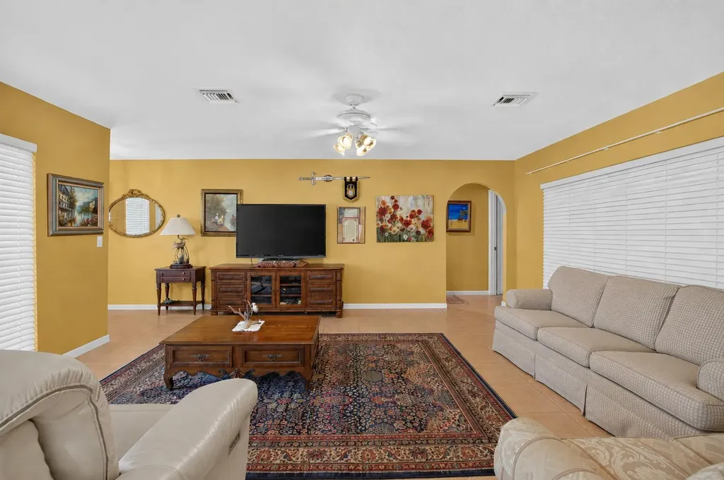200 SW 7th Avenue Boca Raton FL 33486