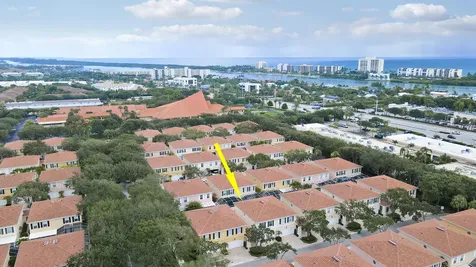 73 Laurel Oaks Circle Jupiter FL 33469