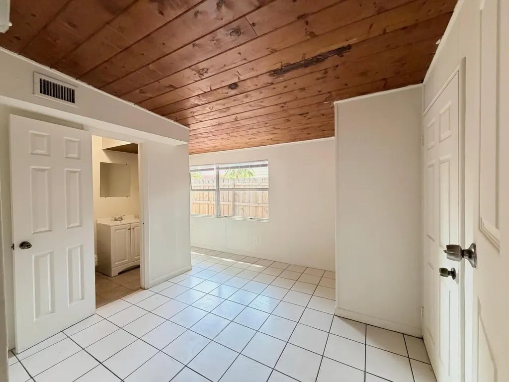 735 46th Street West Palm Beach FL 33407