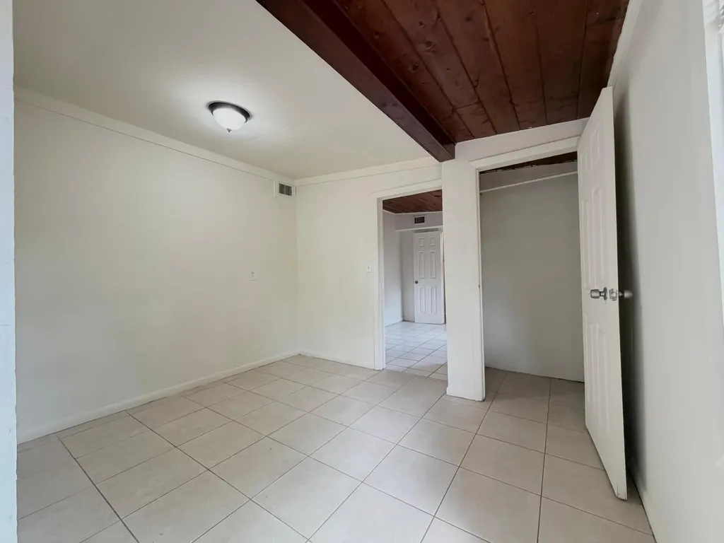 735 46th Street West Palm Beach FL 33407