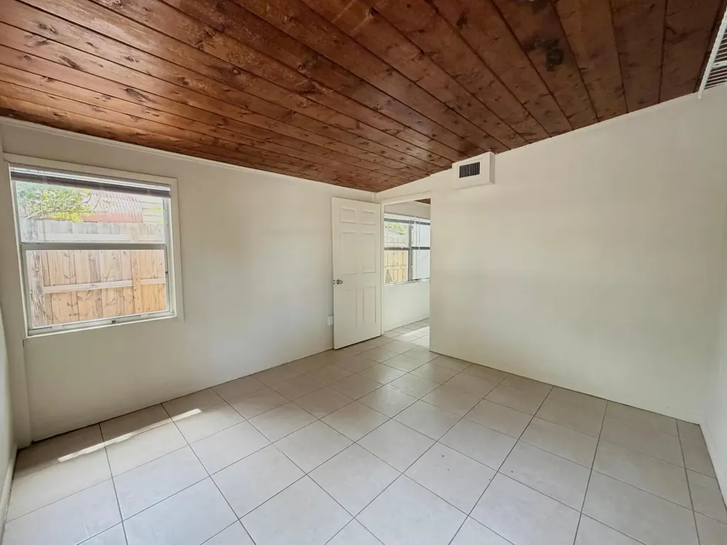 735 46th Street West Palm Beach FL 33407