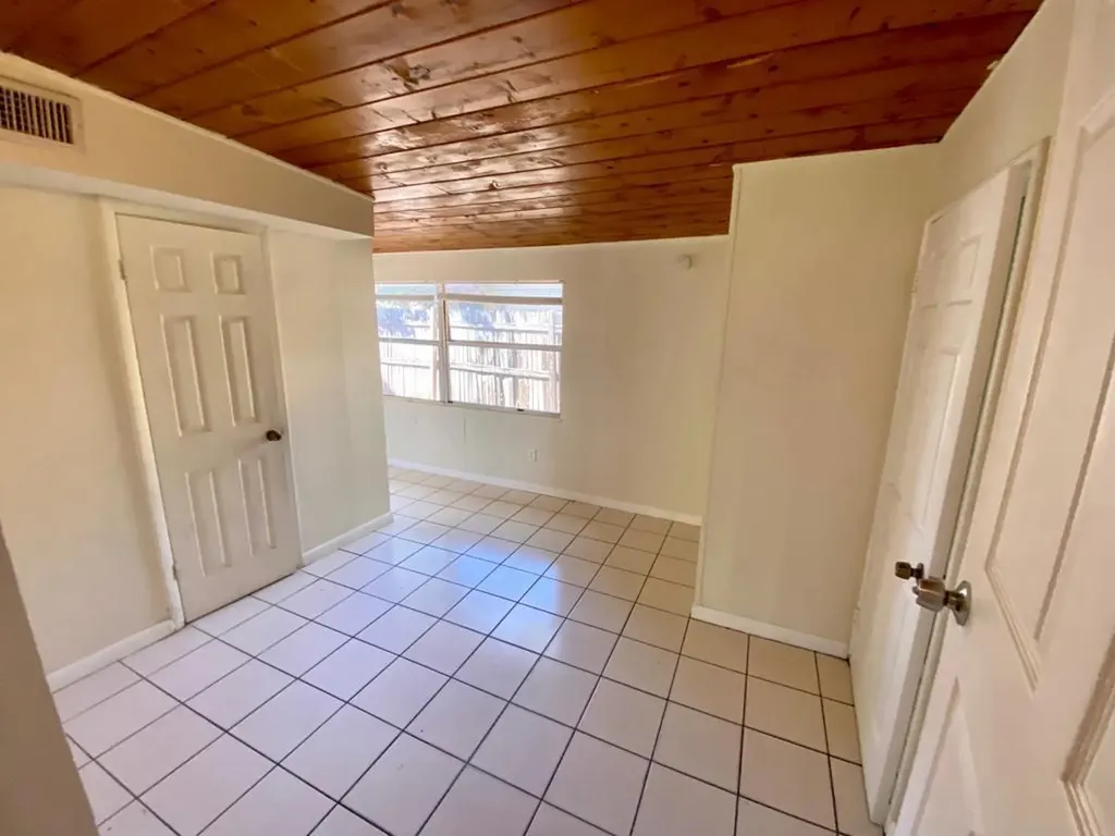 735 46th Street West Palm Beach FL 33407
