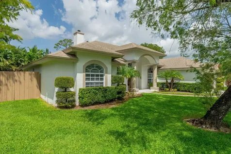 13590 Jonquil Place Wellington FL 33414