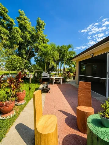 1206 NE 5th Avenue Cape Coral FL 33909