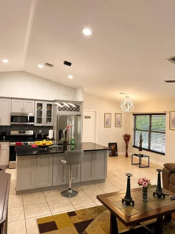 1206 NE 5th Avenue Cape Coral FL 33909