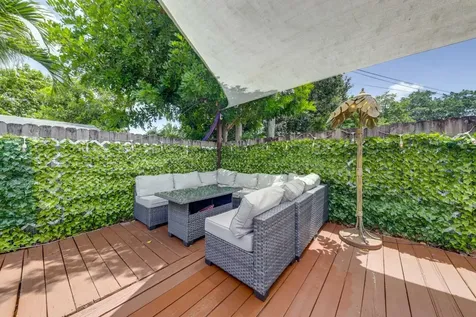 3609 SW 58th Avenue West Park FL 33023