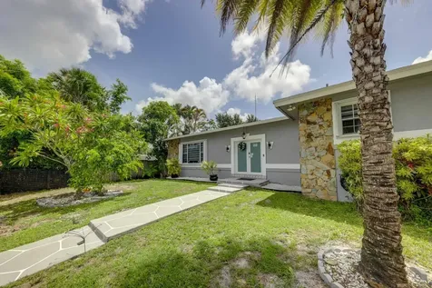 3609 SW 58th Avenue West Park FL 33023