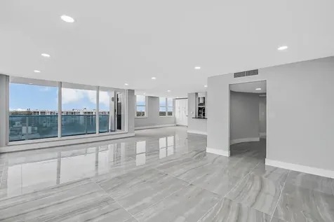 2751 S Ocean Drive Hollywood FL 33019