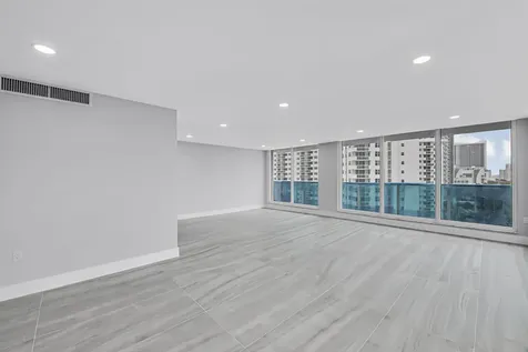 2751 S Ocean Drive Hollywood FL 33019