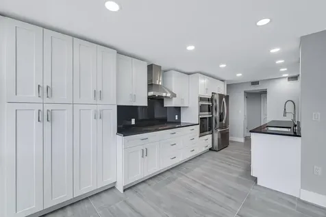2751 S Ocean Drive Hollywood FL 33019