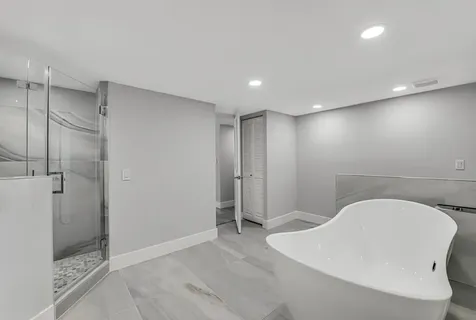 2751 S Ocean Drive Hollywood FL 33019