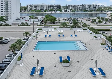 2751 S Ocean Drive Hollywood FL 33019