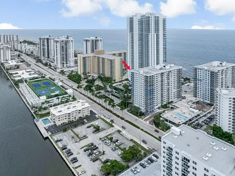 2751 S Ocean Drive Hollywood FL 33019