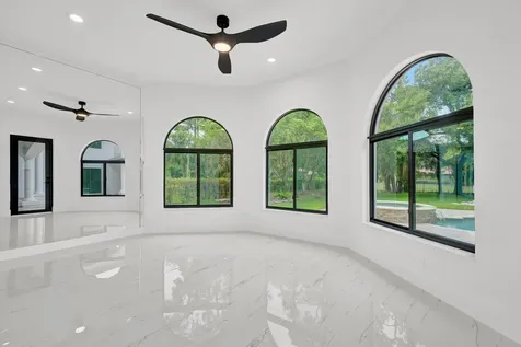 6041 NW 84th Terrace Parkland FL 33067
