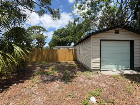 6948 Dartmouth Avenue N St. Petersburg FL 33710
