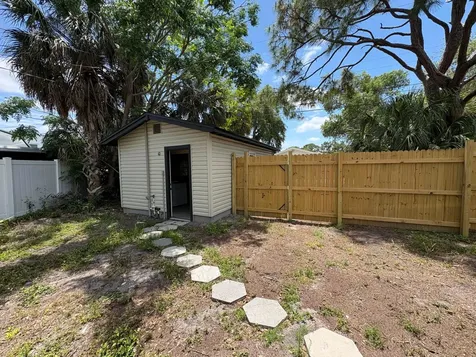 6948 Dartmouth Avenue N St. Petersburg FL 33710