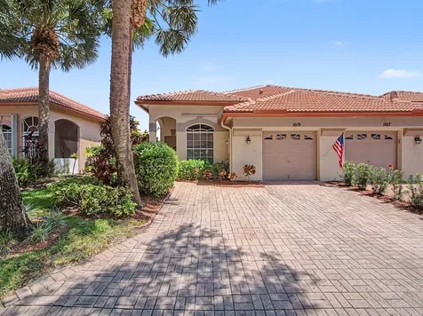 1019 Via Jardin Riviera Beach FL 33418
