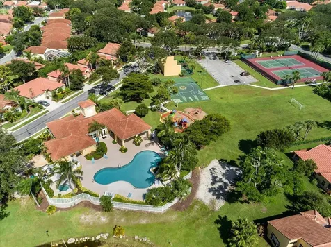 1019 Via Jardin Riviera Beach FL 33418