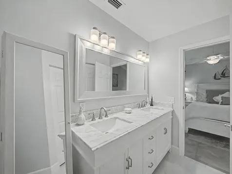 1019 Via Jardin Riviera Beach FL 33418