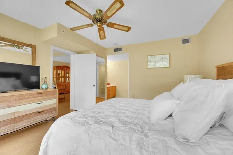 2001 Marina Isle Way Jupiter FL 33477