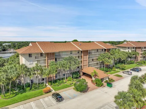 2001 Marina Isle Way Jupiter FL 33477