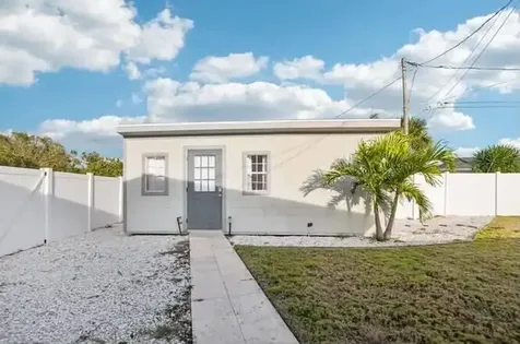 6338 6th Avenue S St. Petersburg FL 33707