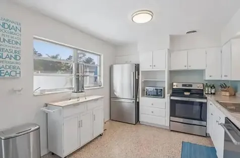 6338 6th Avenue S St. Petersburg FL 33707