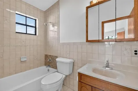 234 E 18th Street Hialeah FL 33010