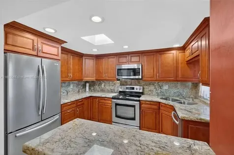 234 E 18th Street Hialeah FL 33010