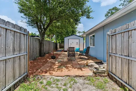 3220 SW 16th Court Fort Lauderdale FL 33312