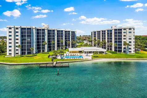 19800 Sandpointe Bay Tequesta FL 33469