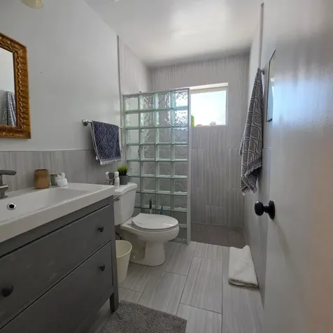 141 SE 2nd Avenue Dania Beach FL 33004