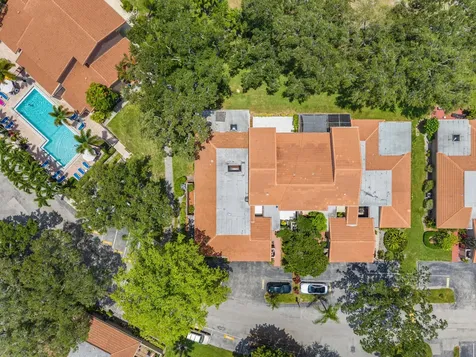 1107 St Andrews Road Hollywood FL 33021
