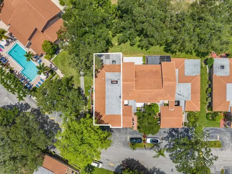 1107 St Andrews Road Hollywood FL 33021