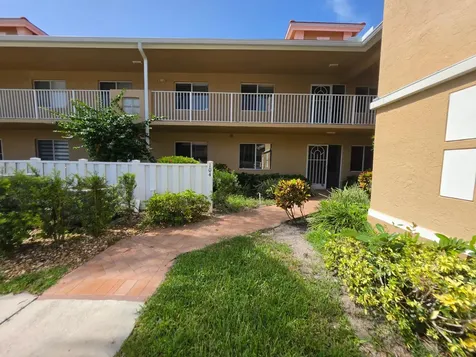 5951 Regal Glen Drive Boynton Beach FL 33437